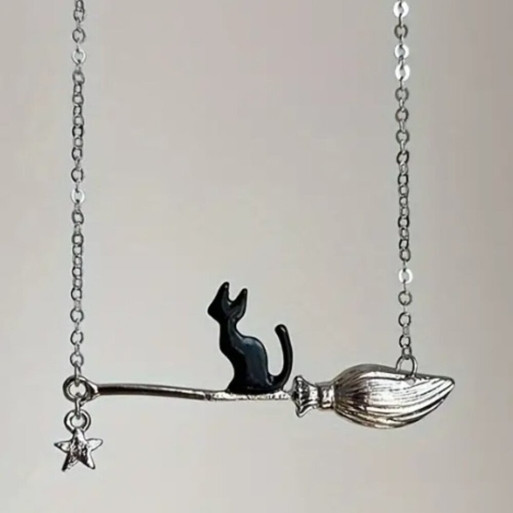 Stylish Black Cat  Halloween Necklace